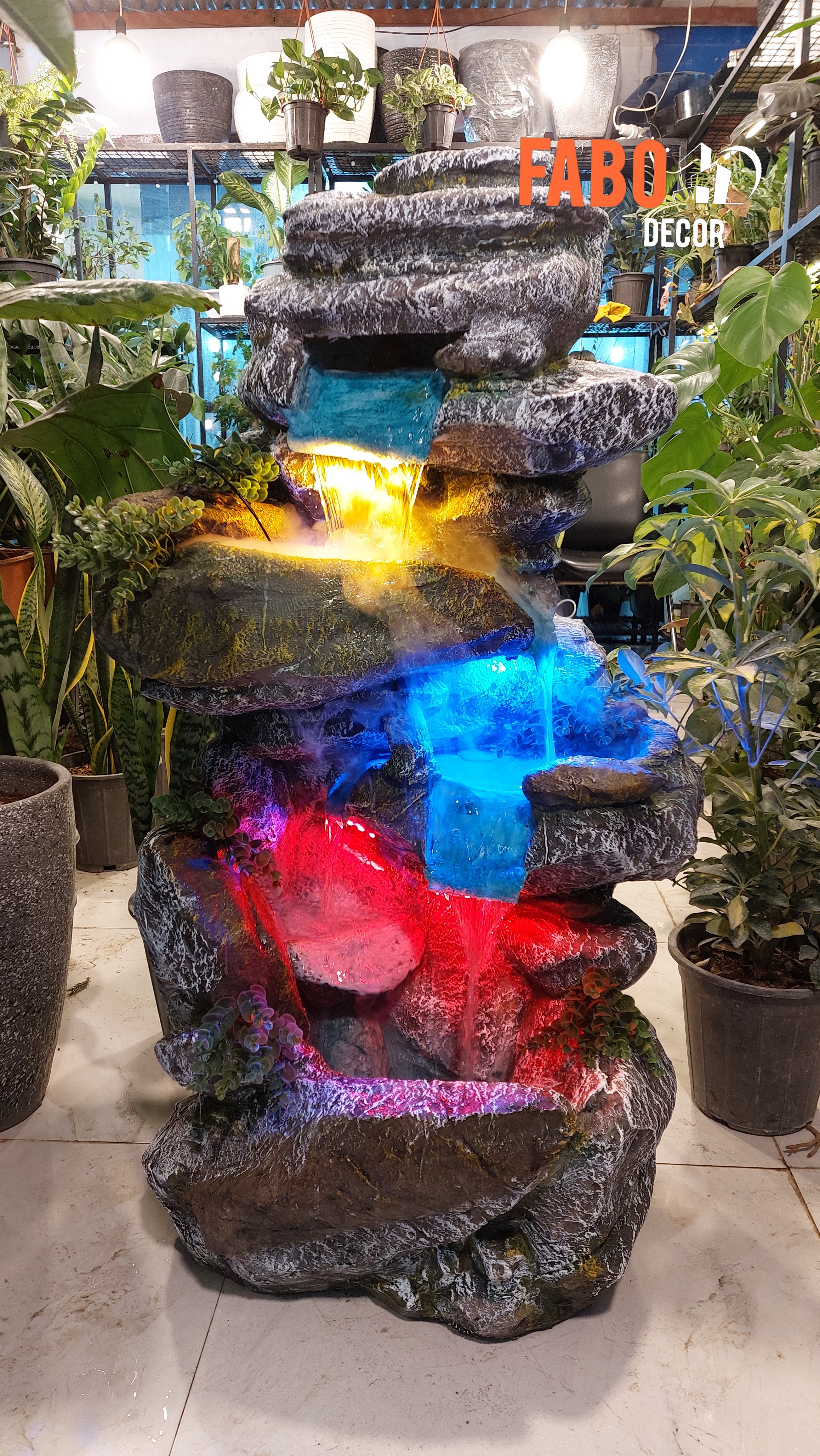 آبنما فایبر گلاس نشکن کد 709/ ارتفاع حدود 110سانتیمتر