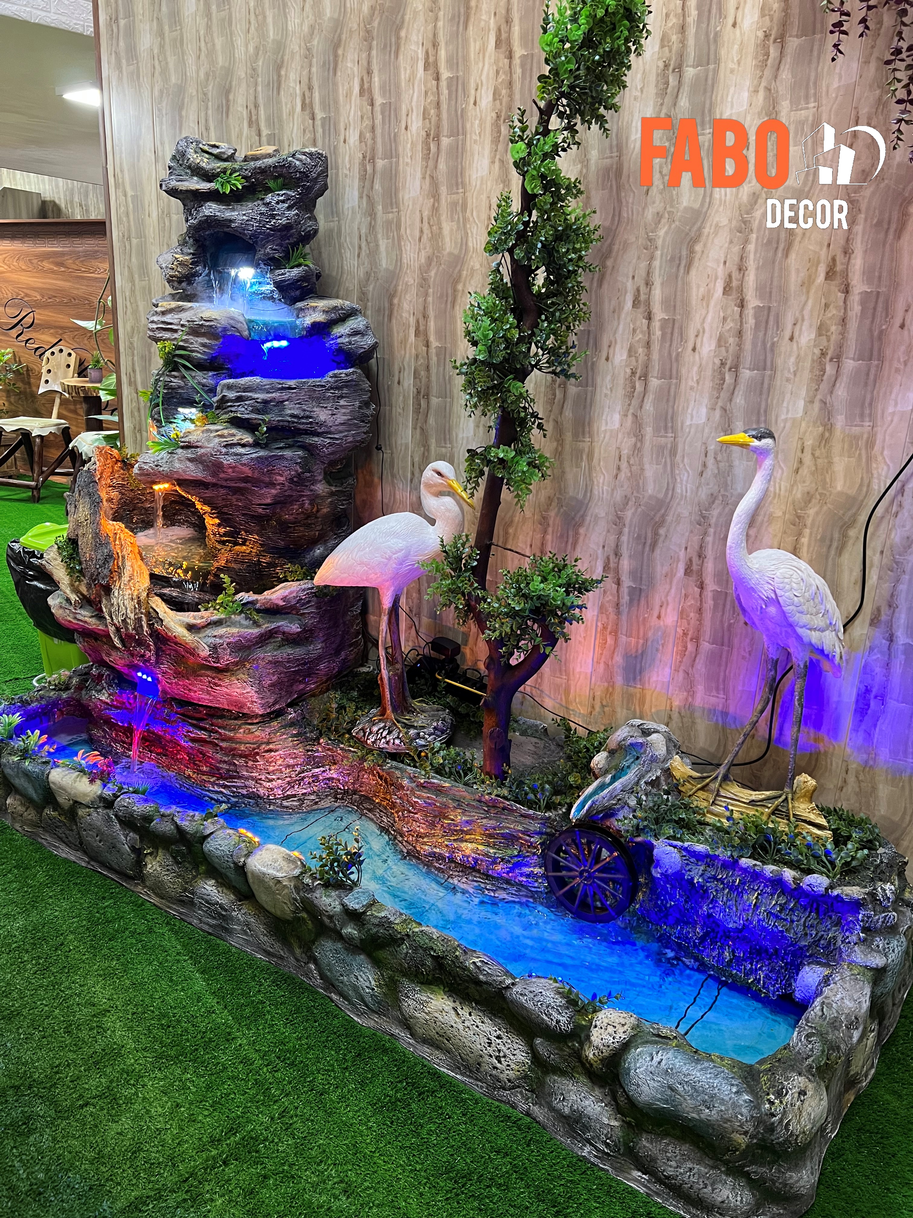 آبنما فایبر گلاس نشکن کد 722/ ارتفاع حدود 180 سانتیمتر