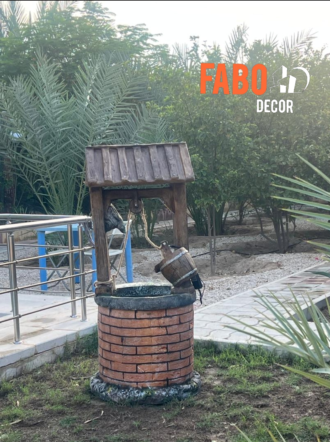 آبنما فایبر گلاس نشکن کد 737/ ارتفاع حدود 140 سانتیمتر